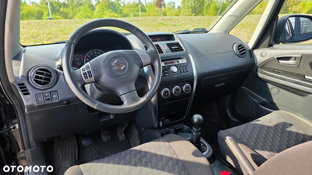 Suzuki SX4 - 12
