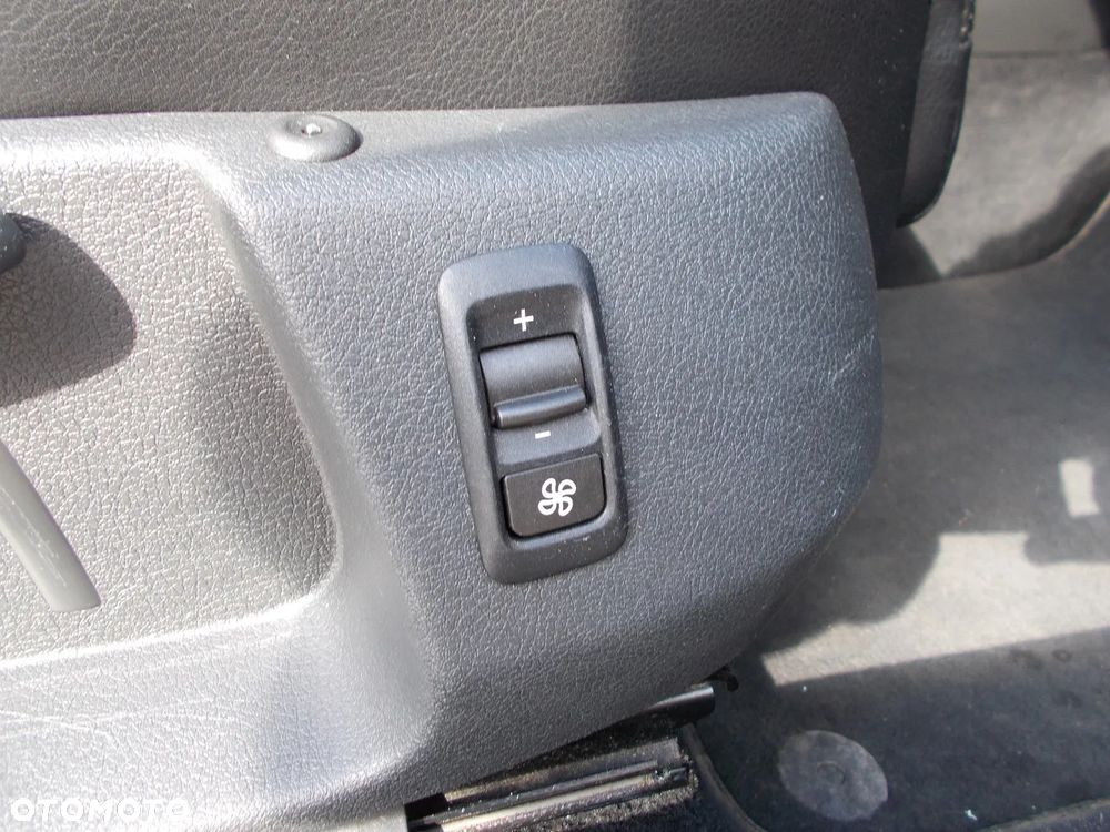 Volkswagen Passat CC 3.6 V6 4Motion DSG - 25