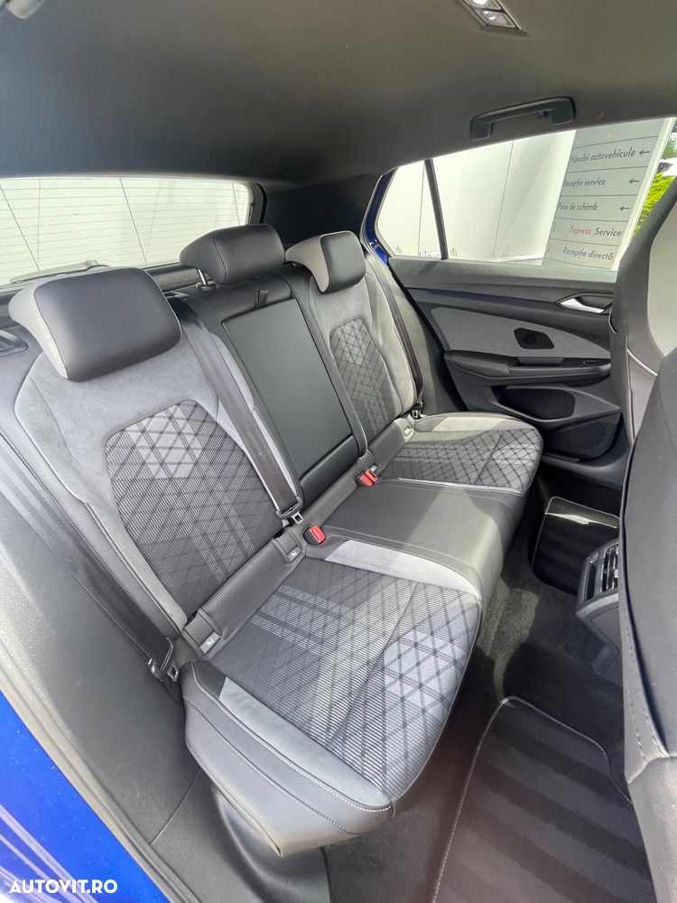 Volkswagen Golf - 16