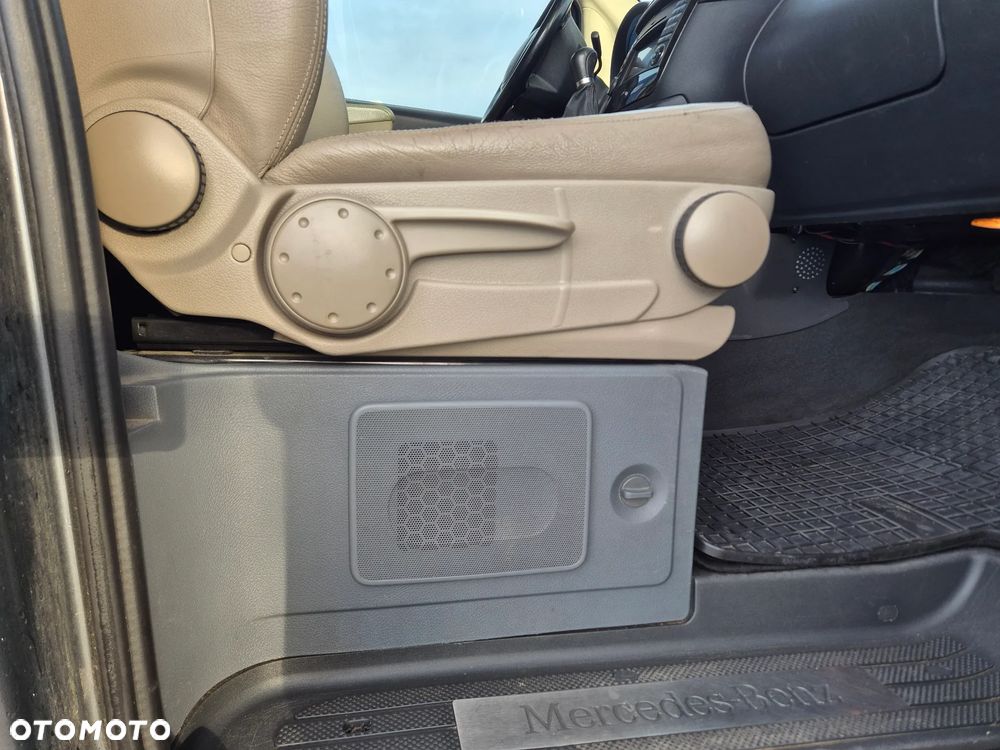 Mercedes-Benz Viano 3.0 CDI Ambiente (długi) - 15