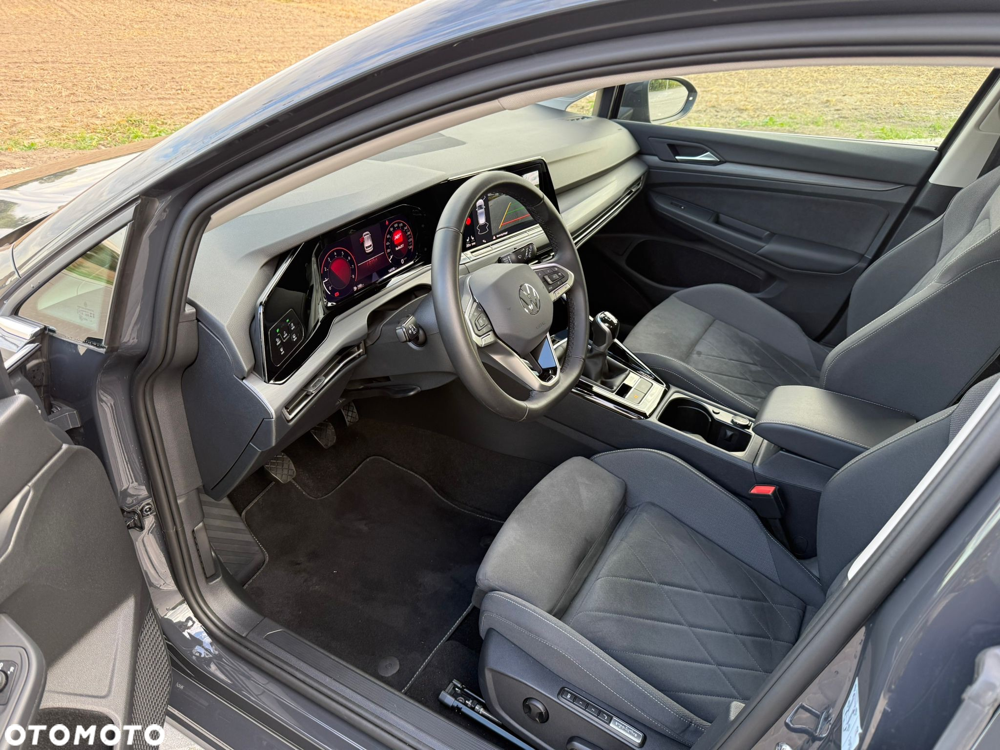 Volkswagen Golf VIII 1.5 TSI Style - 11