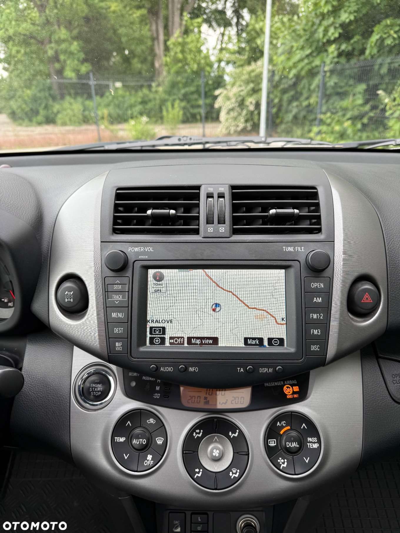 Toyota RAV4 2.0 4x4 Automatik Executive - 26