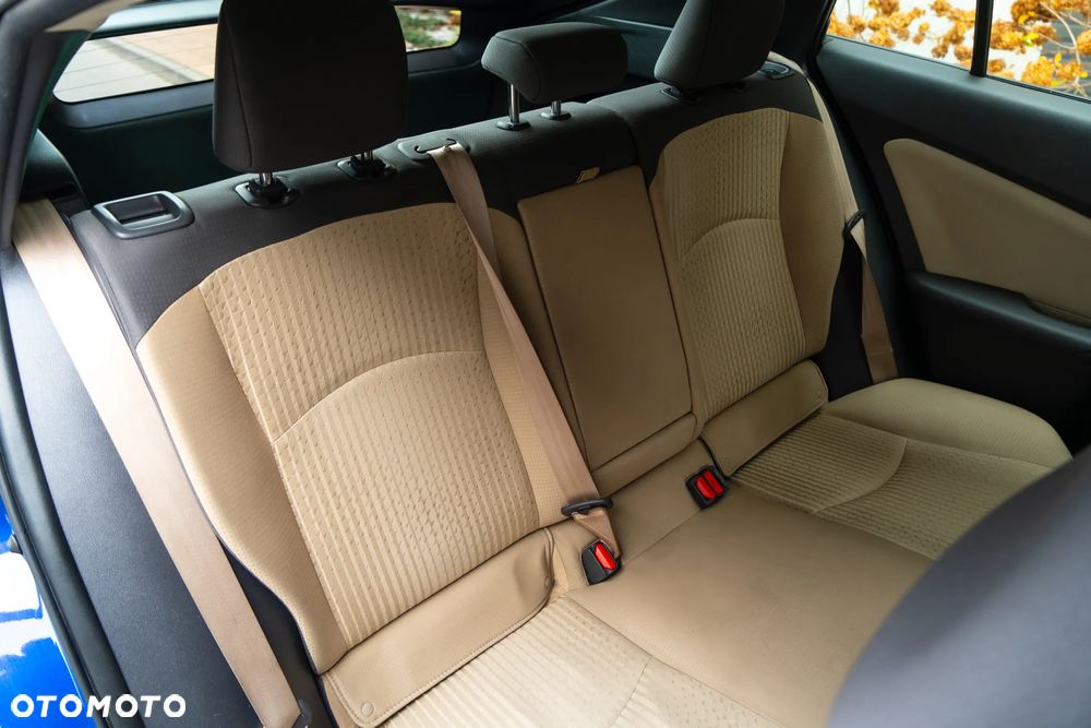 Toyota Prius 1.8 HSD Premium - 18