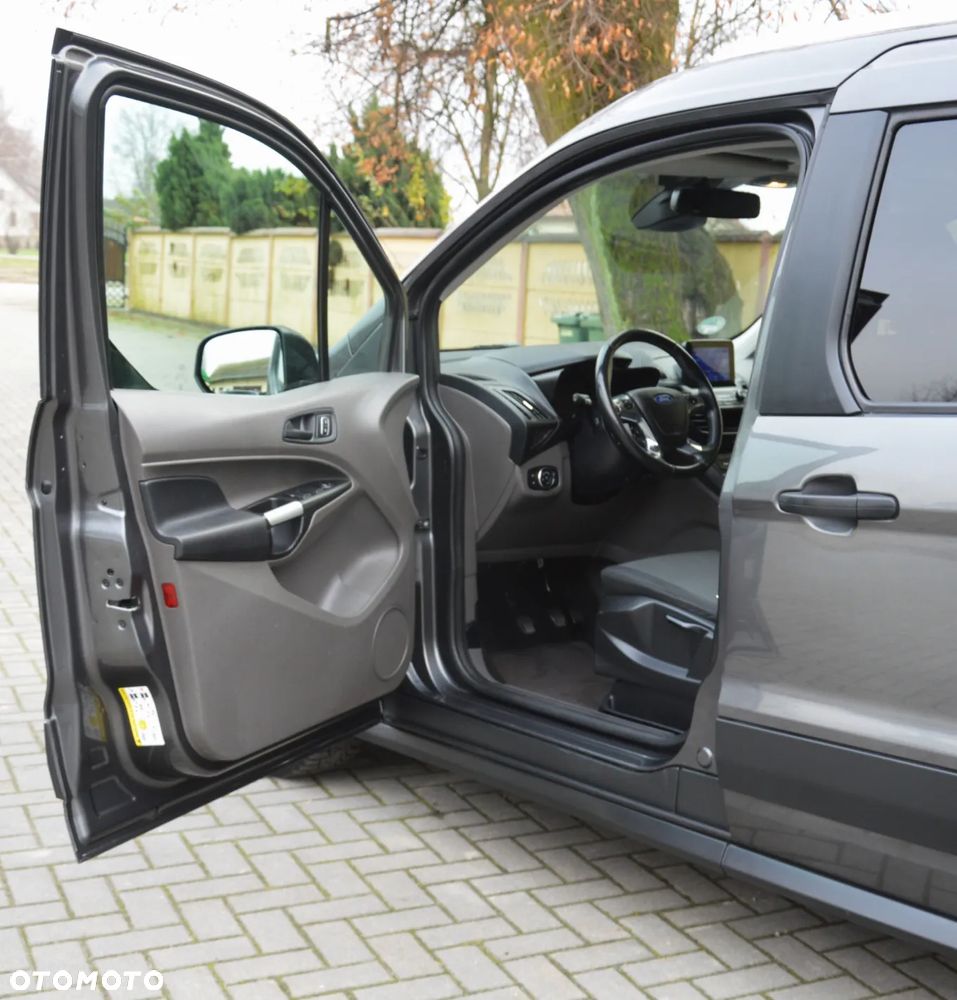 Ford Tourneo Connect - 13