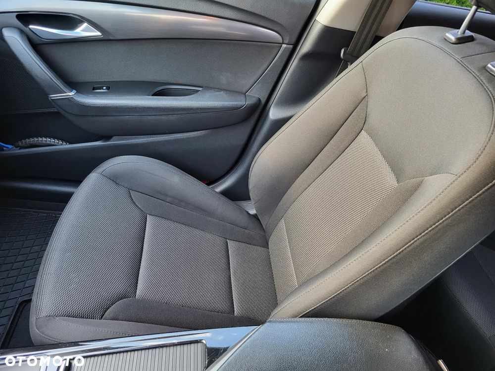 Hyundai i40 1.7 CRDi Comfort DCT - 37