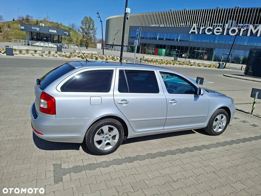 Skoda Octavia 2.0 TDI DPF Elegance - 21