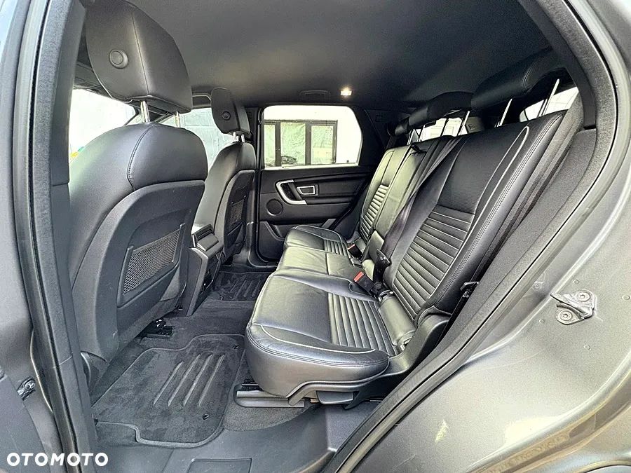 Land Rover Discovery Sport 2.0 D150 R-Dynamic - 19