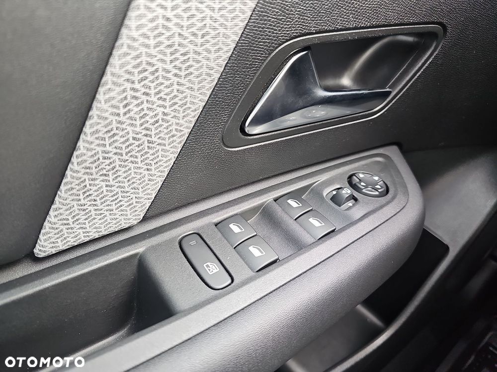 Citroën C4 1.2 PureTech Max S&S - 29