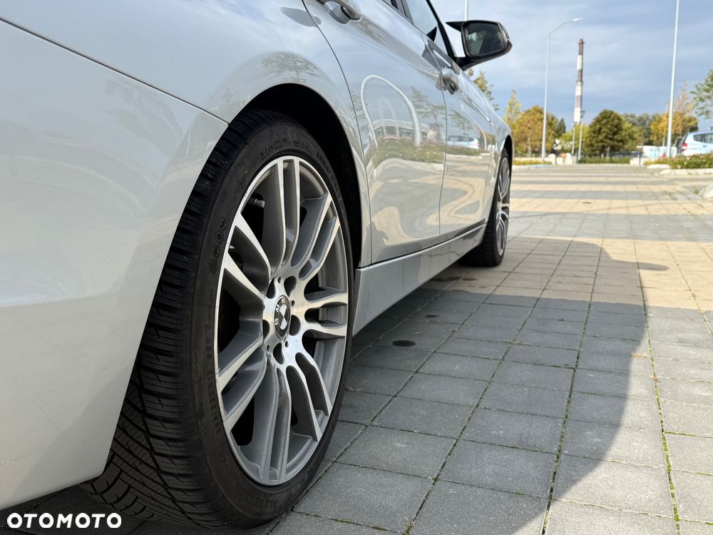 BMW Seria 3 318d Sport Line - 7