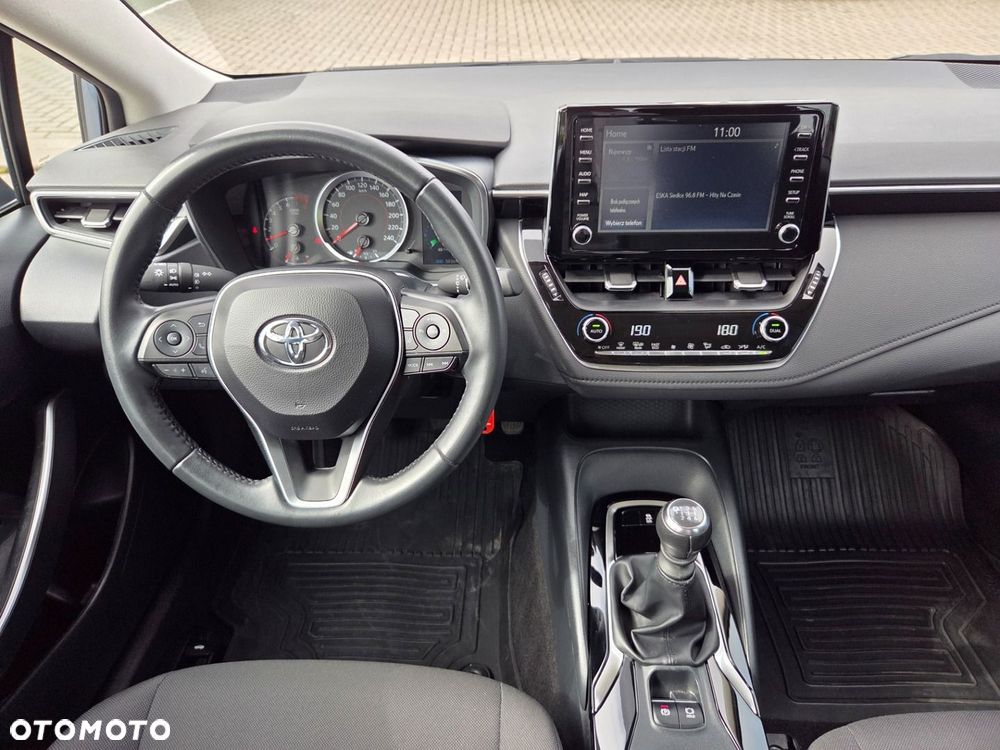 Toyota Corolla - 23