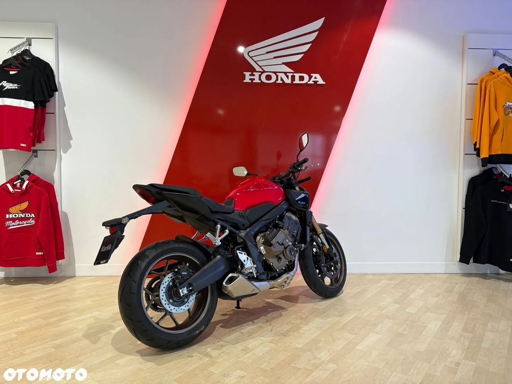 Honda CB - 4