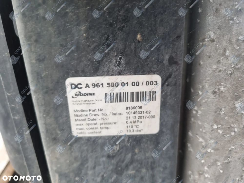 KOMPLET CHŁODNICA WODY INTERCOOLER MERCEDES ACTROS MP4 - 3