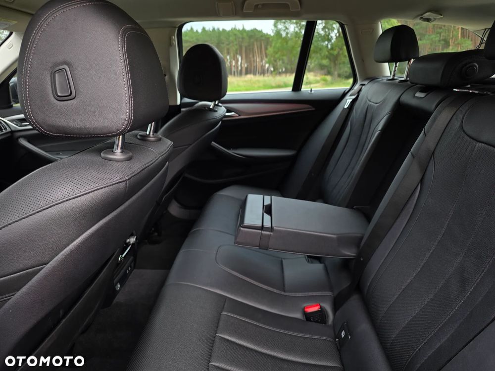 BMW Seria 5 520d - 18