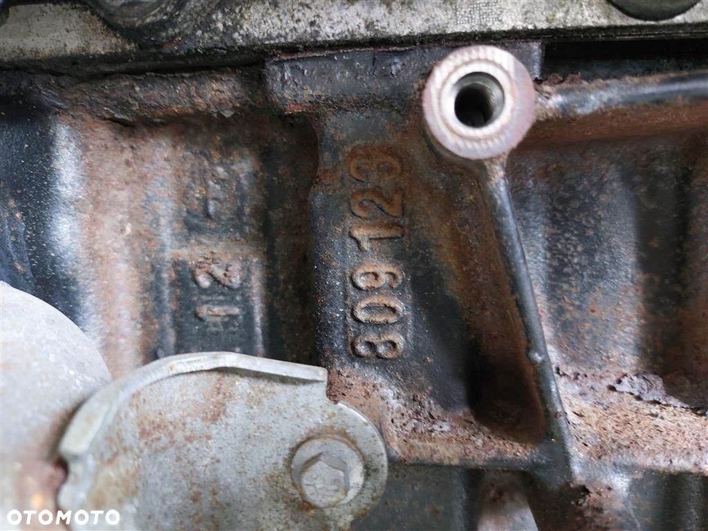 Silnik słupek diesel Nissan Qashqai I 2.0 DCI 150KM M9RD833 8200779056 - 6