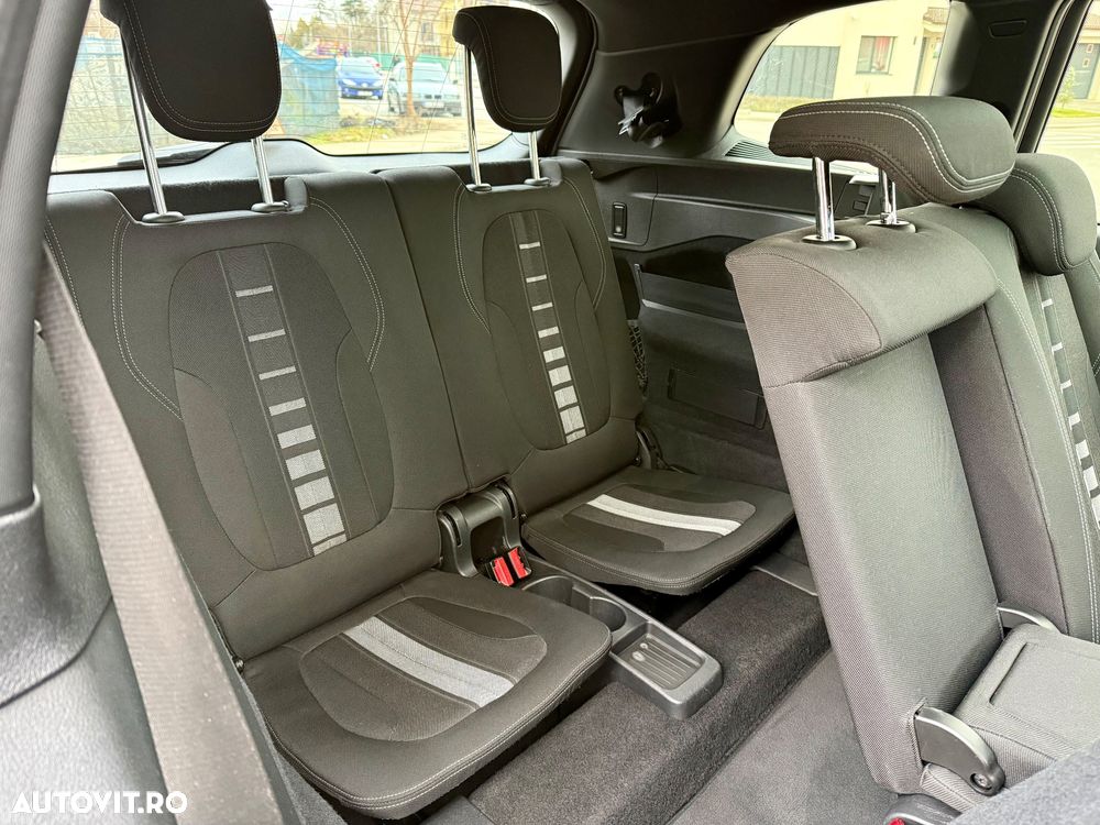 BMW Seria 2 218d Sport-Aut. Sport Line - 22