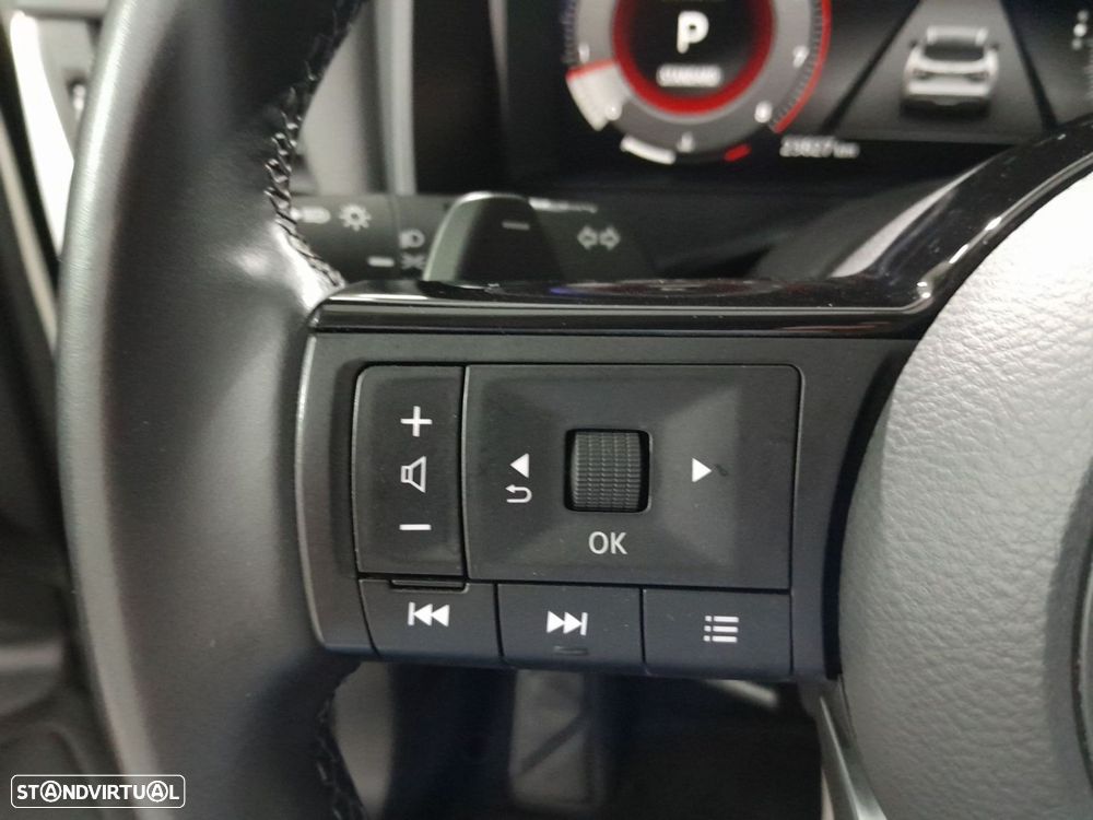 Nissan Qashqai 1.3 DIG-T N-Connecta LED Xtronic - 10