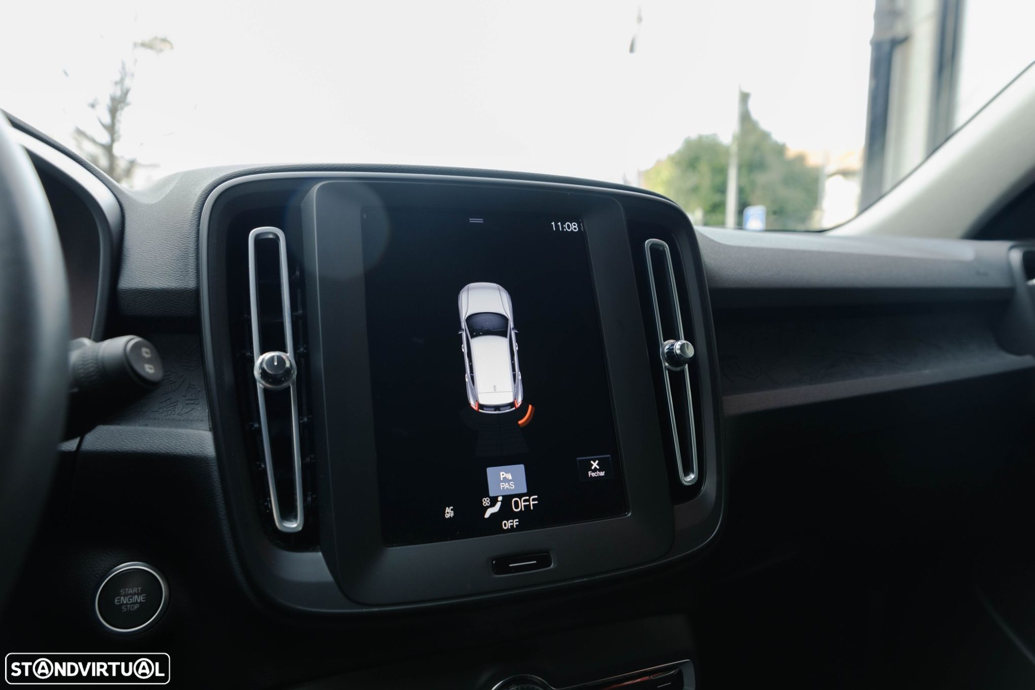 Volvo XC 40 1.5 T2 Momentum Core - 29