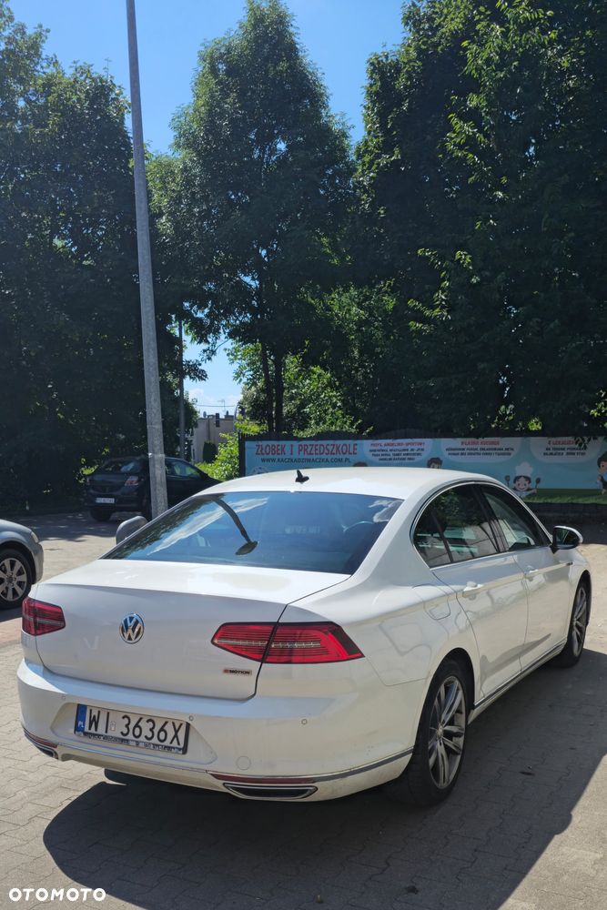 Volkswagen Passat 2.0 TDI Bi-Turbo BMT 4Mot Highline DSG - 2