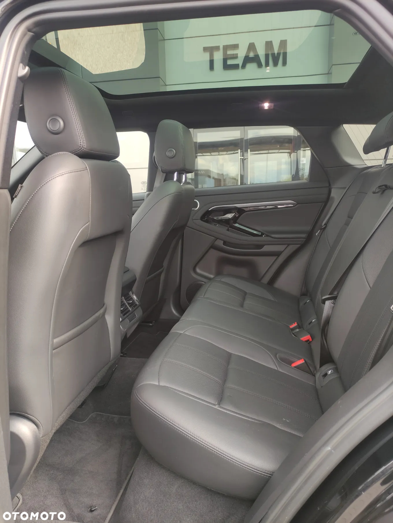 Land Rover Range Rover Evoque - 15
