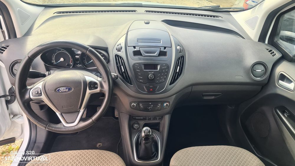 Ford Tourneo Courier 1.0 EcoBoost Titanium - 7