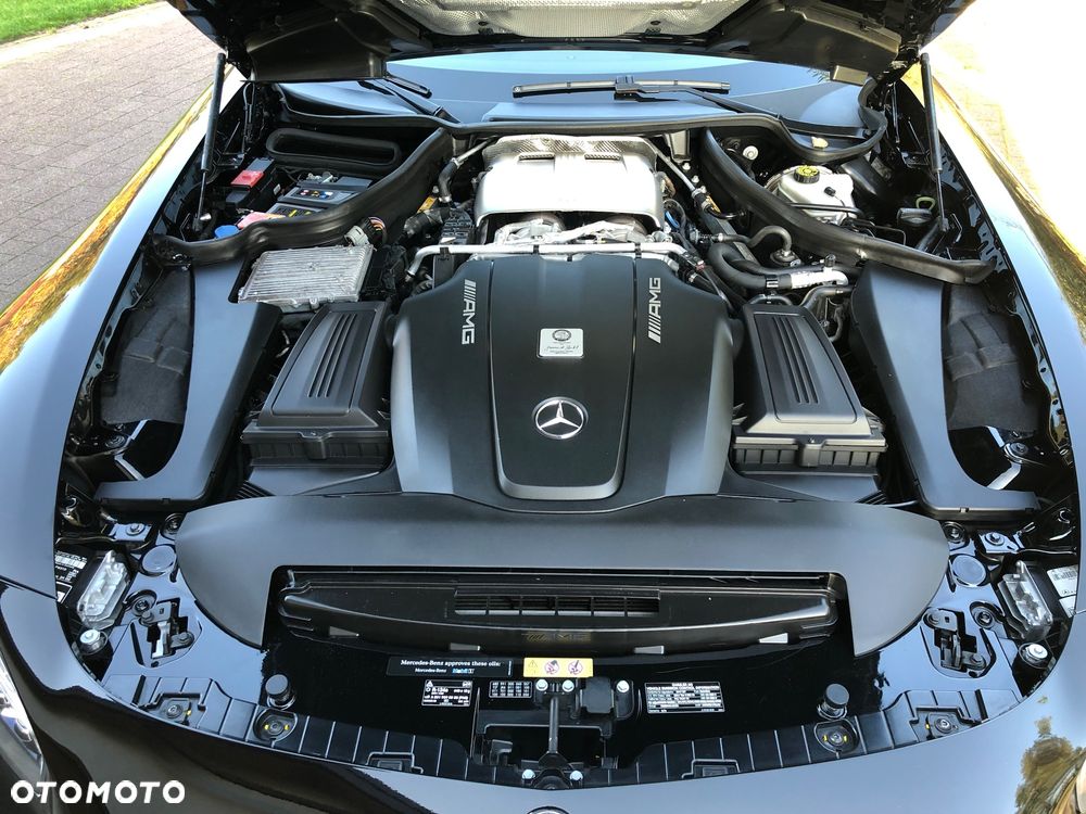 Mercedes-Benz AMG GT - 18