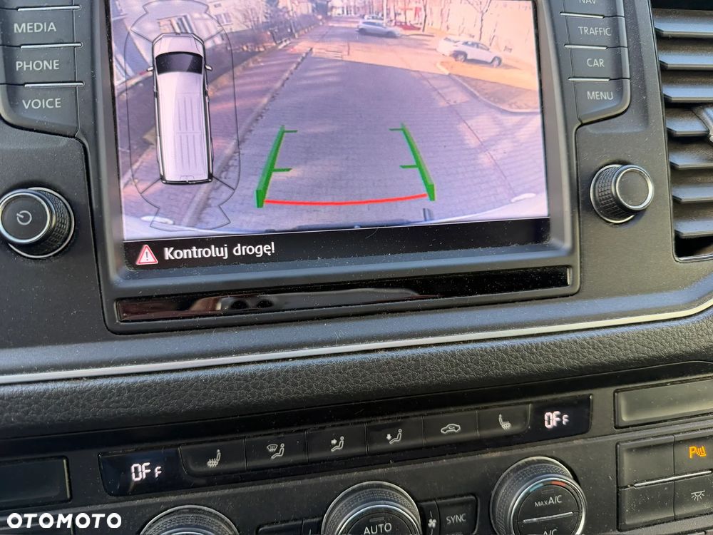 Volkswagen E-CRAFTER - 9