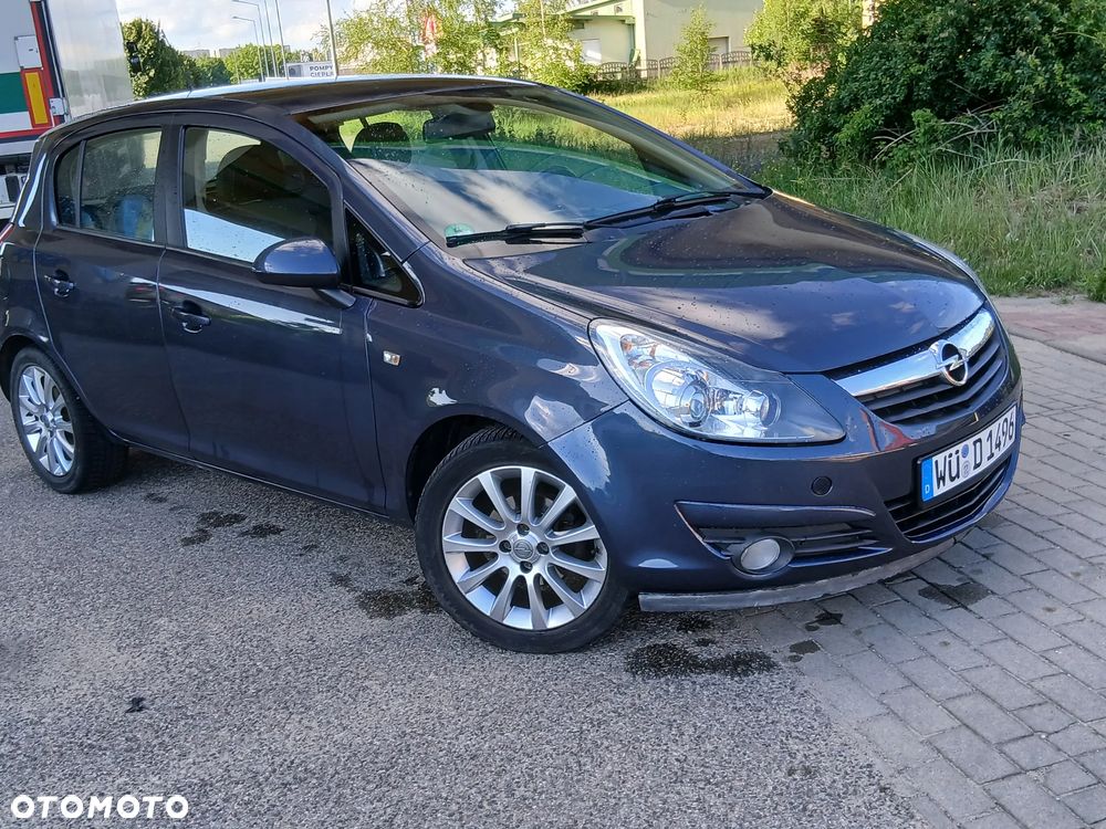 Opel Corsa 1.4 16V Innovation 110 Jahre - 4