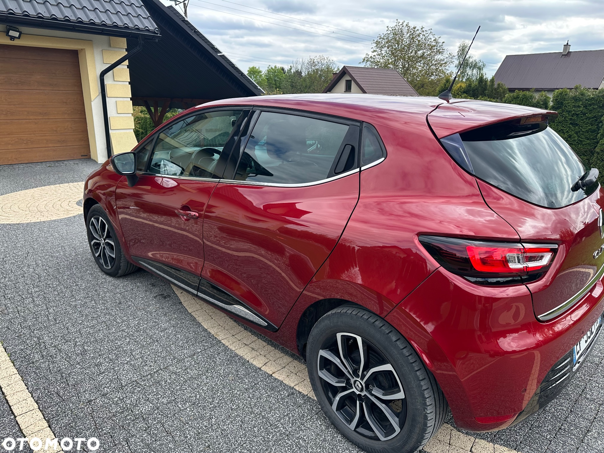 Renault Clio TCe 90 TECHNO - 9