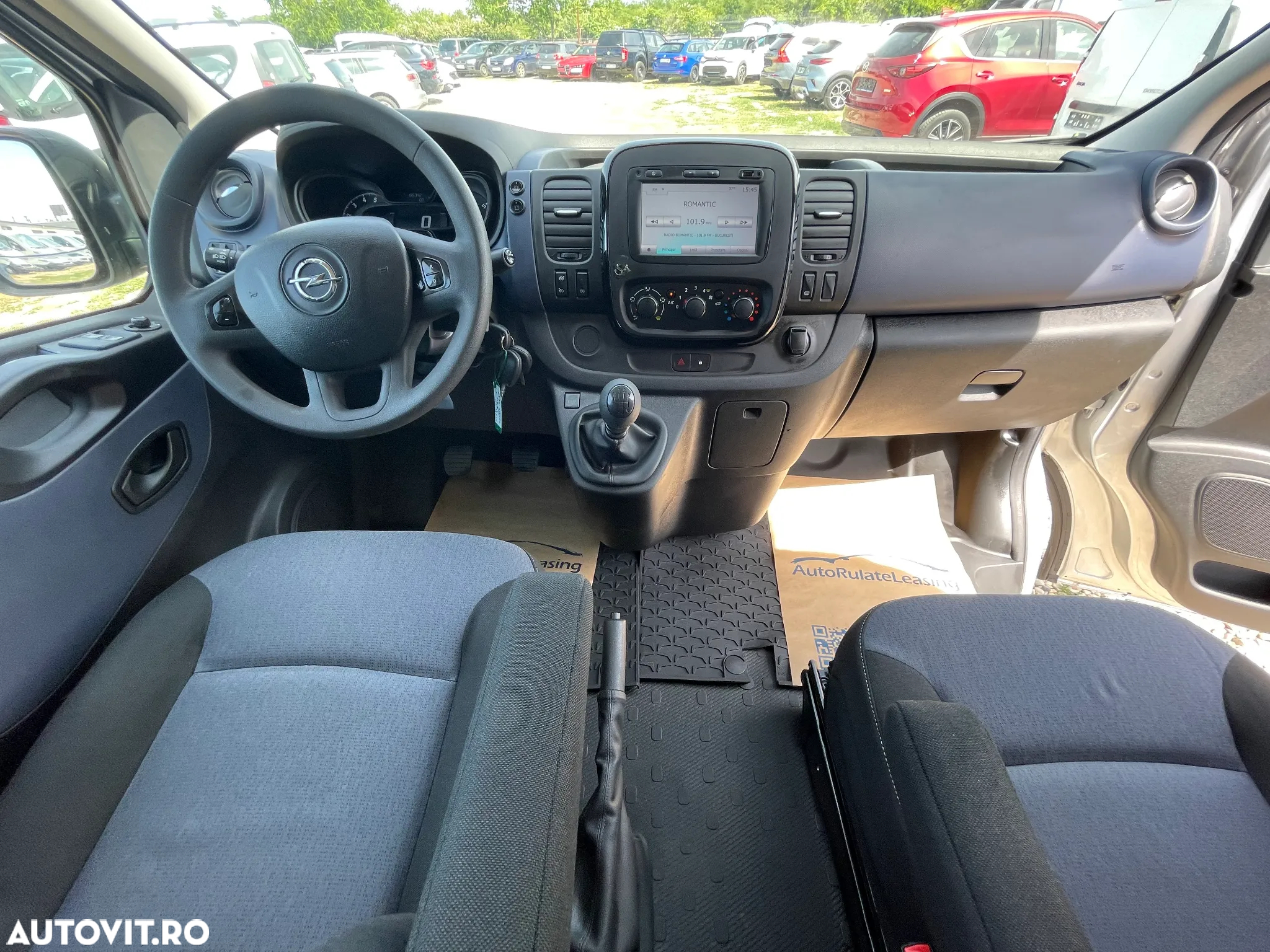 Opel Vivaro - 6