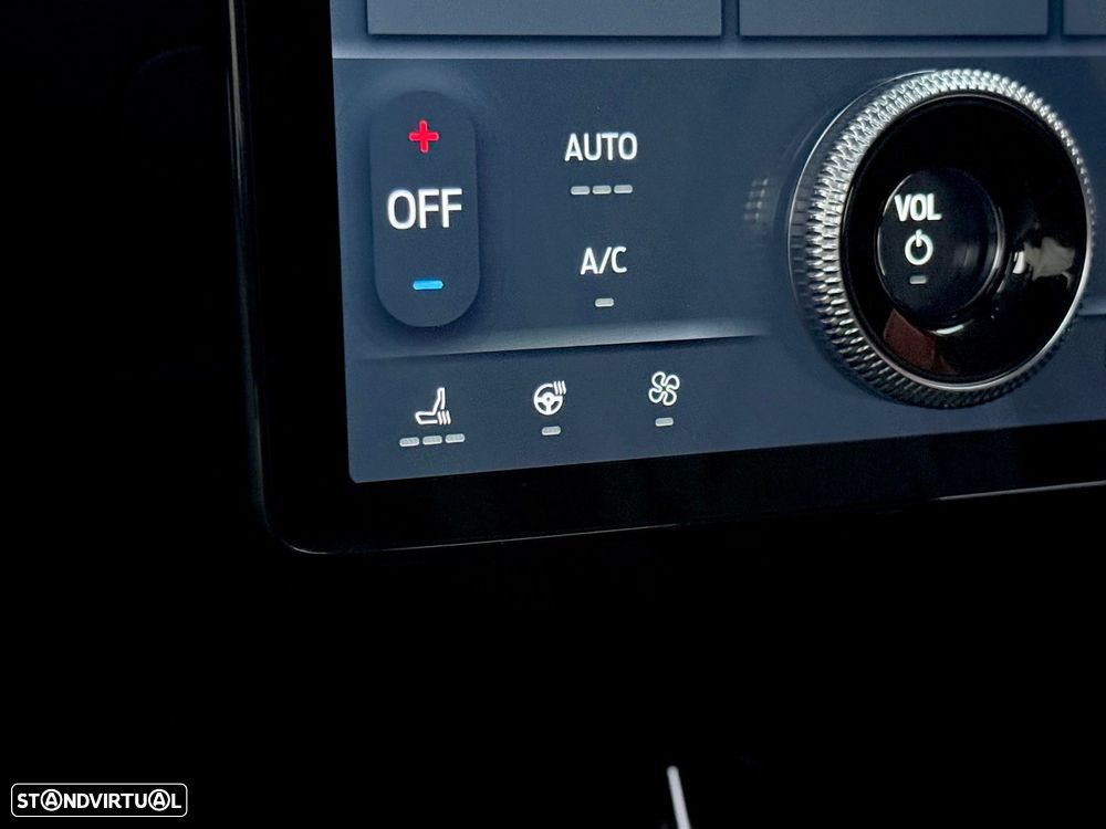 Ford Mustang Mach-E 75.7 kWh Premium AWD - 21
