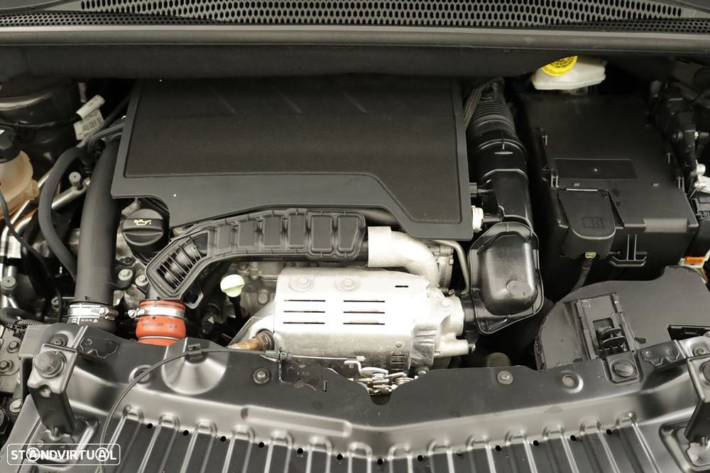 Opel Crossland 1.2 T Design & Tech - 24