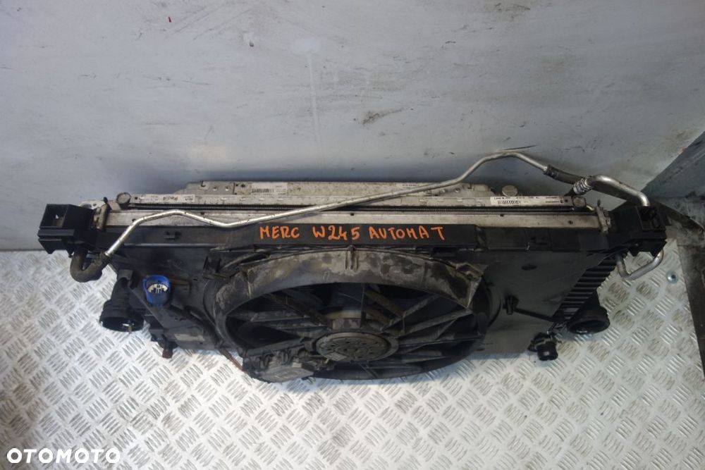 KOMPLET CHŁODNIC Z WENTYLATOREM MERCEDES W245 AUTOMAT - 2