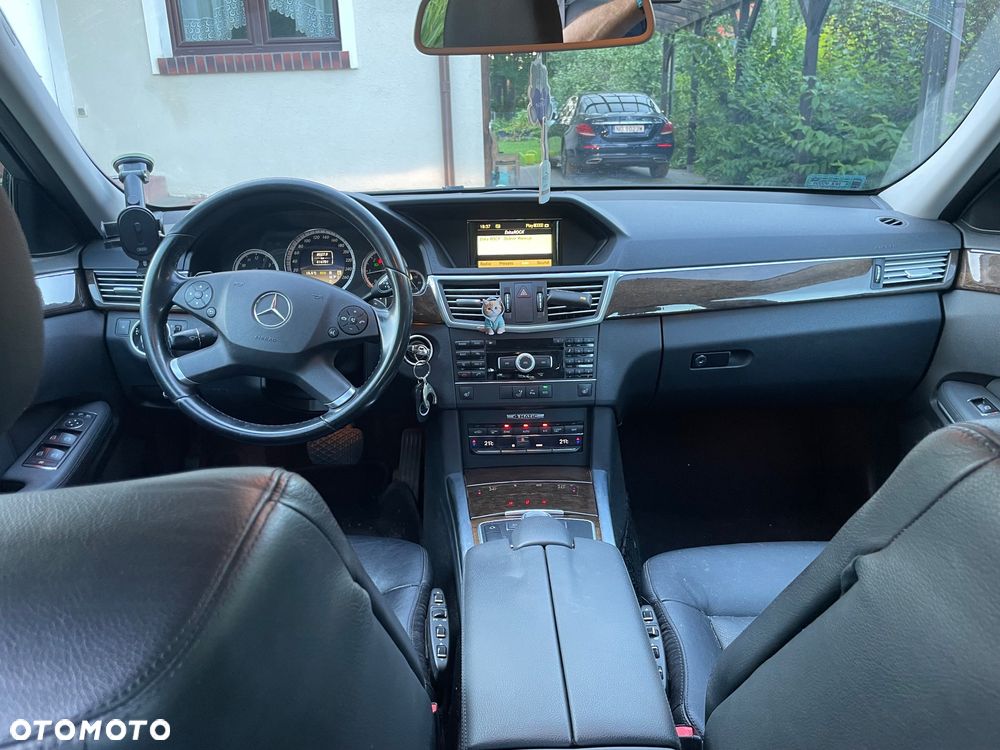 Mercedes-Benz Klasa E 250 BlueTEC 4-Matic Elegance - 8