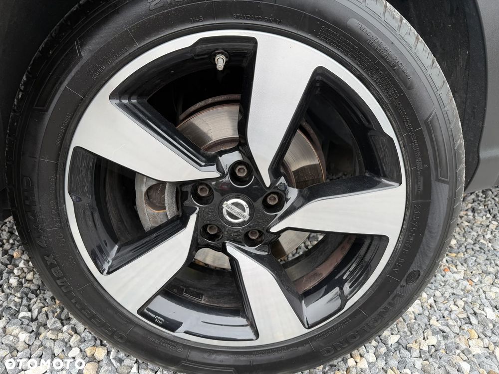 Nissan Qashqai - 25