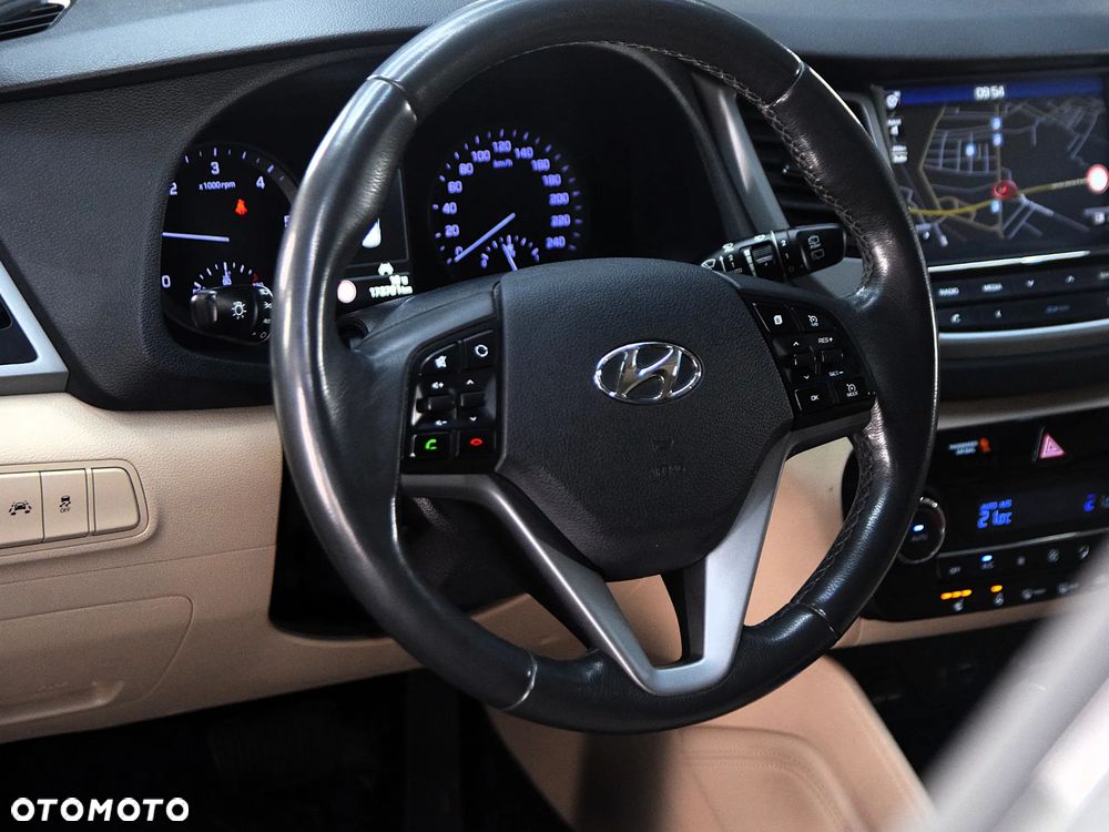 Hyundai Tucson 1.7 CRDI BlueDrive Style 2WD DCT - 15