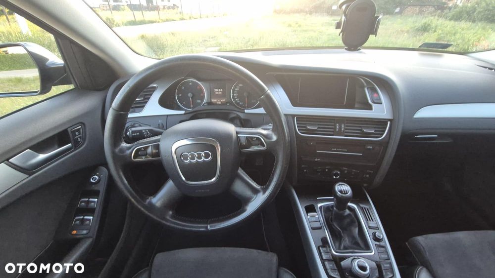 Audi A4 Avant - 5