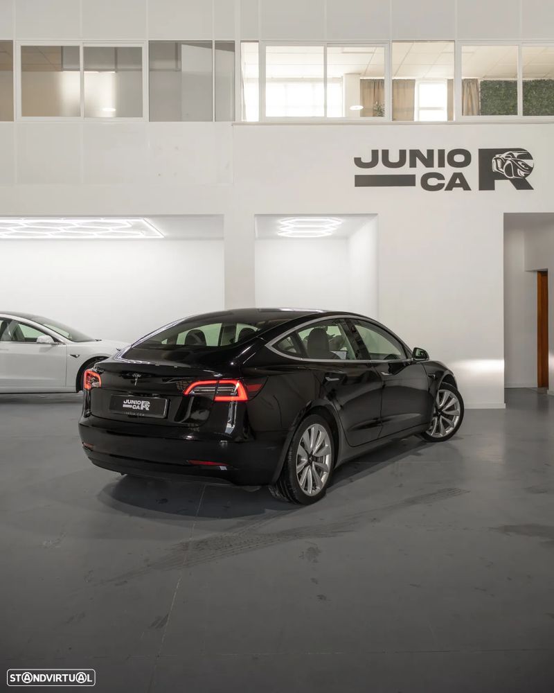 Tesla Model 3 Standard Range Plus RWD - 4