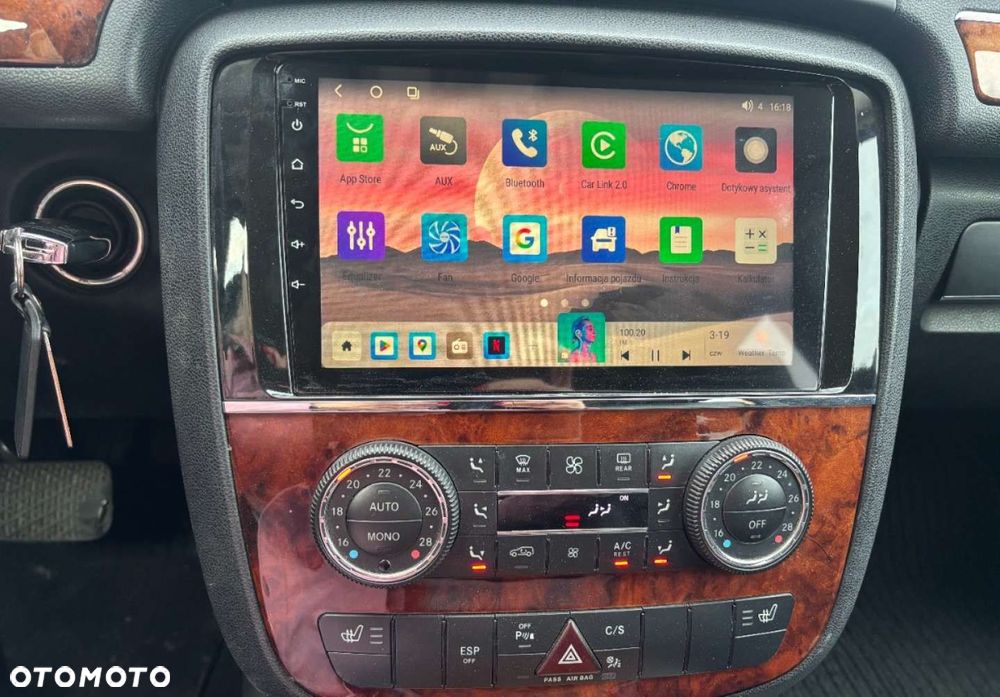 Mercedes-Benz Klasa R - 22