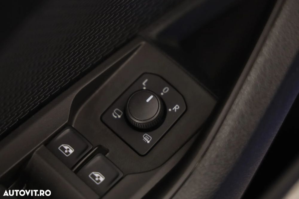 Skoda Octavia 1.4 TSI DSG Clever - 23