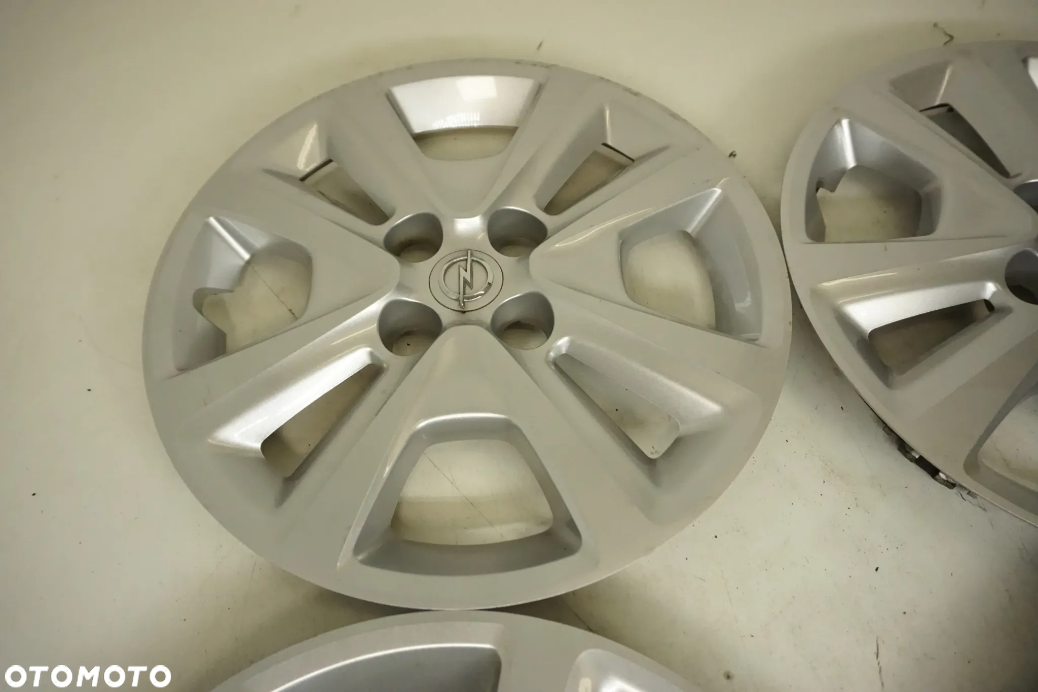 KOŁPAKI DEKLE 15 OPEL CORSA D E KARL STRUKTURALNE - 2