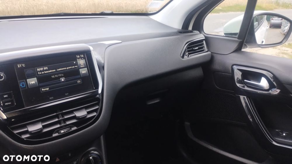 Peugeot 208 1.6 BlueHDi Active S&S - 4