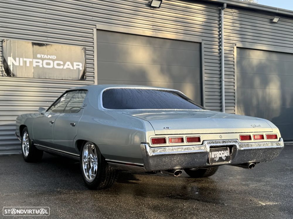 Chevrolet Impala - 4