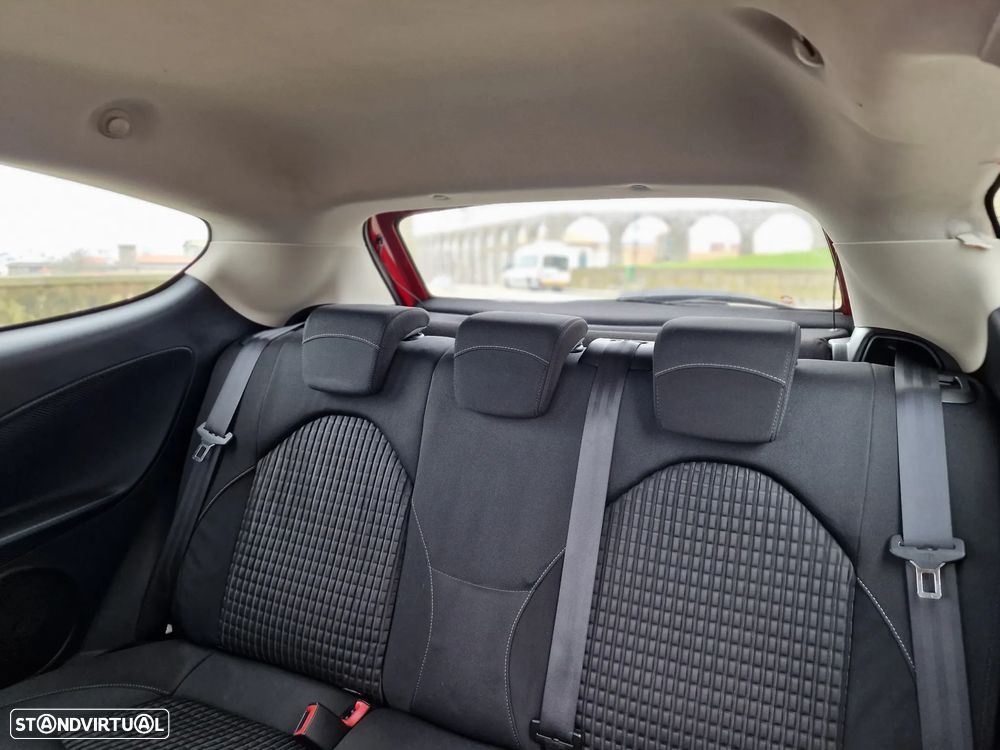 Alfa Romeo MiTo 1.6 JTD Distinctive S&S - 11