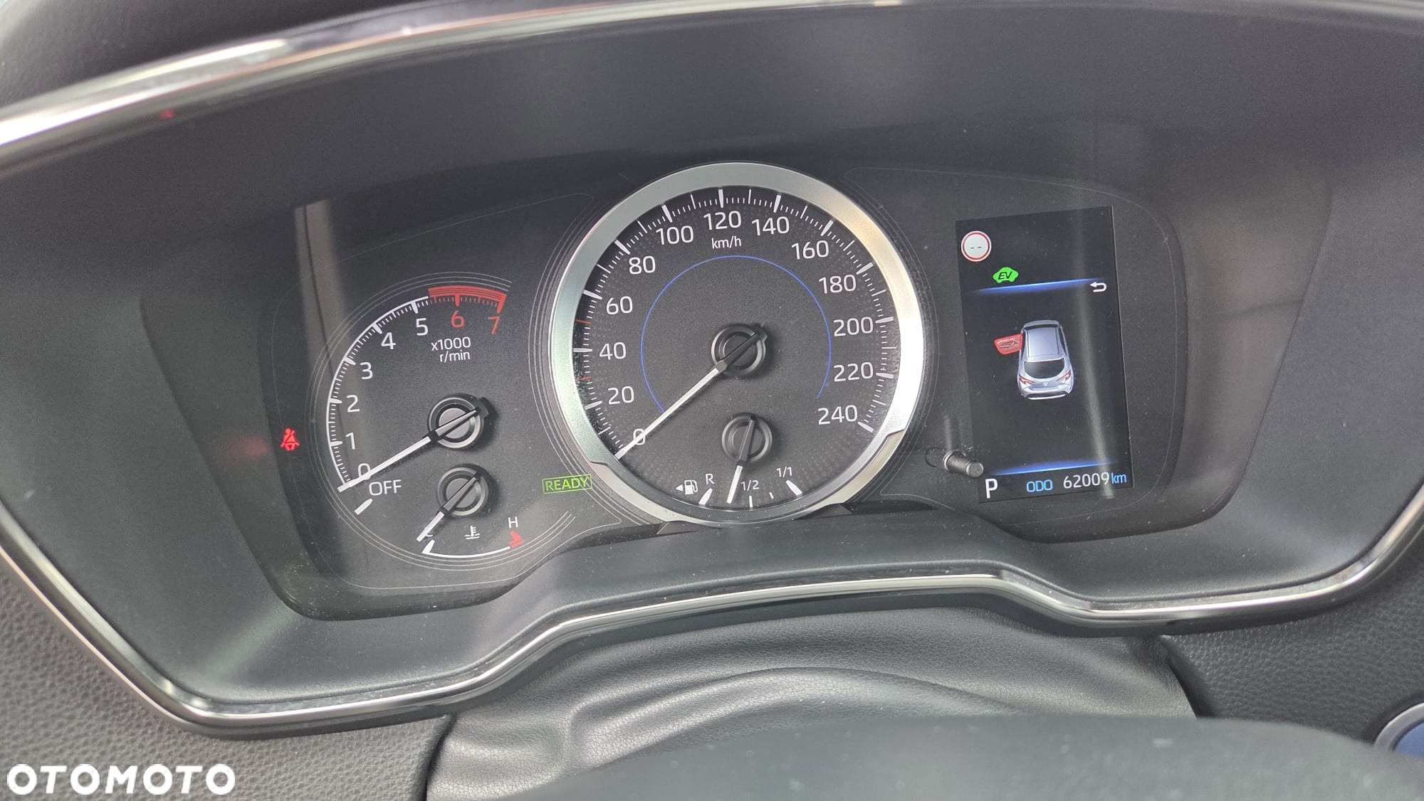 Toyota Corolla 1.8 Hybrid Business Edition - 28