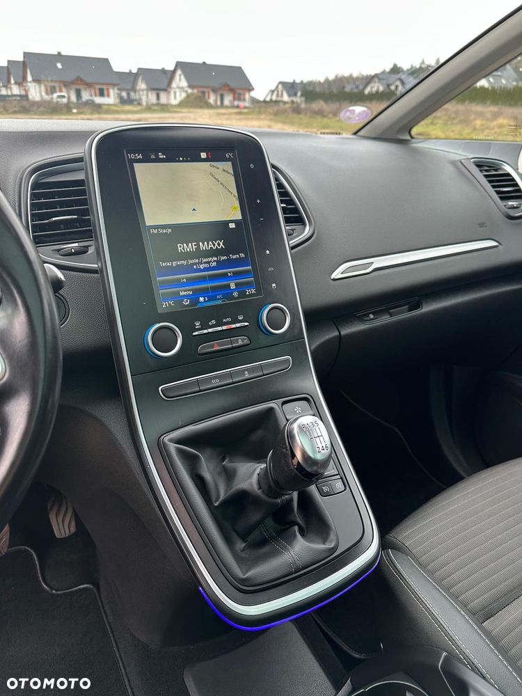 Renault Grand Scenic ENERGY TCe 130 INTENS - 10