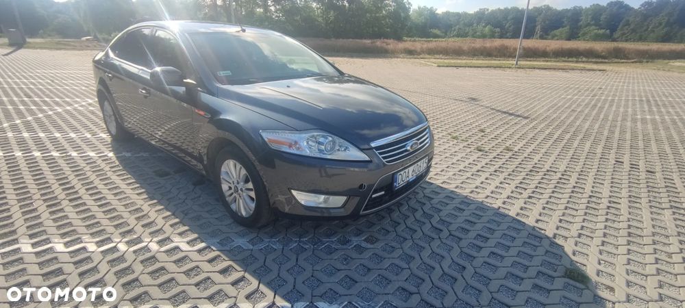 Ford Mondeo 2.0 Ghia - 8