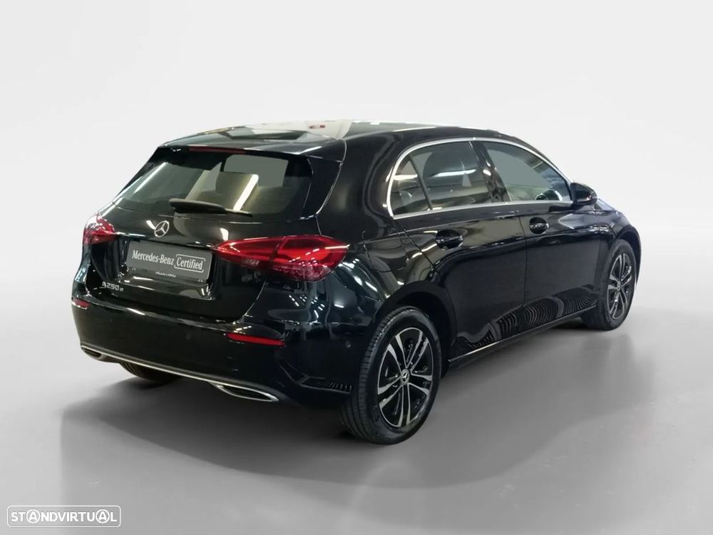 Mercedes-Benz A 250 e - 6