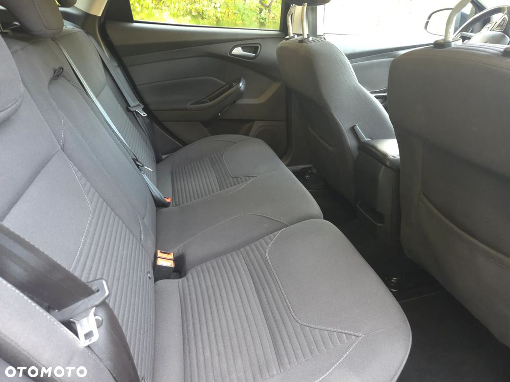 Ford Focus - 12