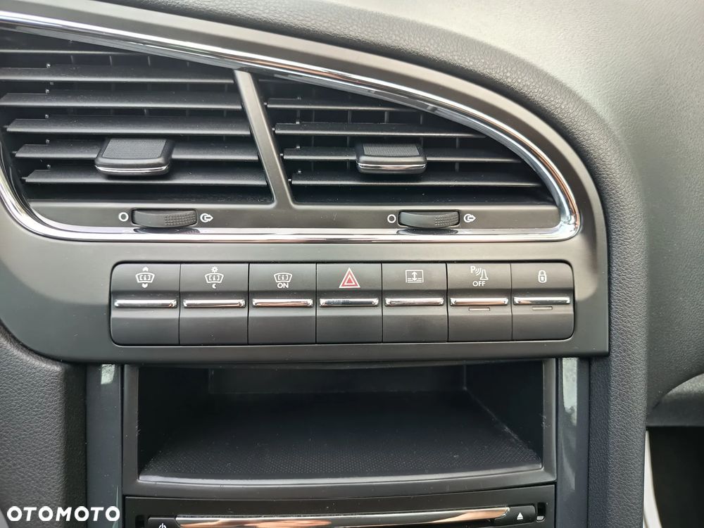 Peugeot 5008 BlueHDI 120 EAT6 Stop & Start Allure - 26