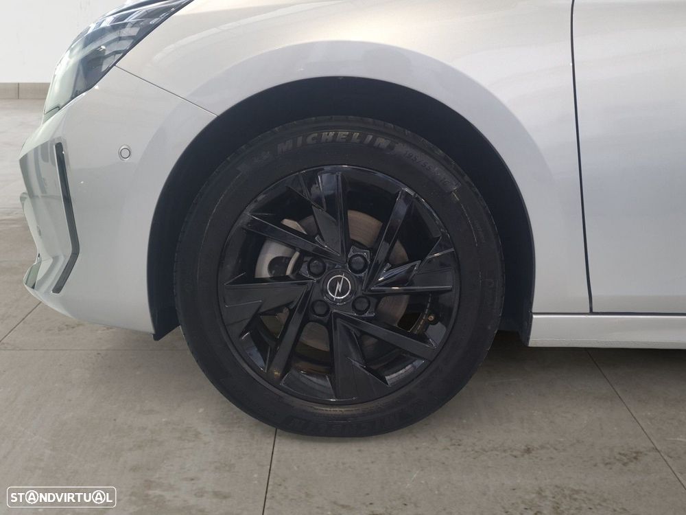 Opel Corsa 1.2 T Hybrid GS eDCT - 9